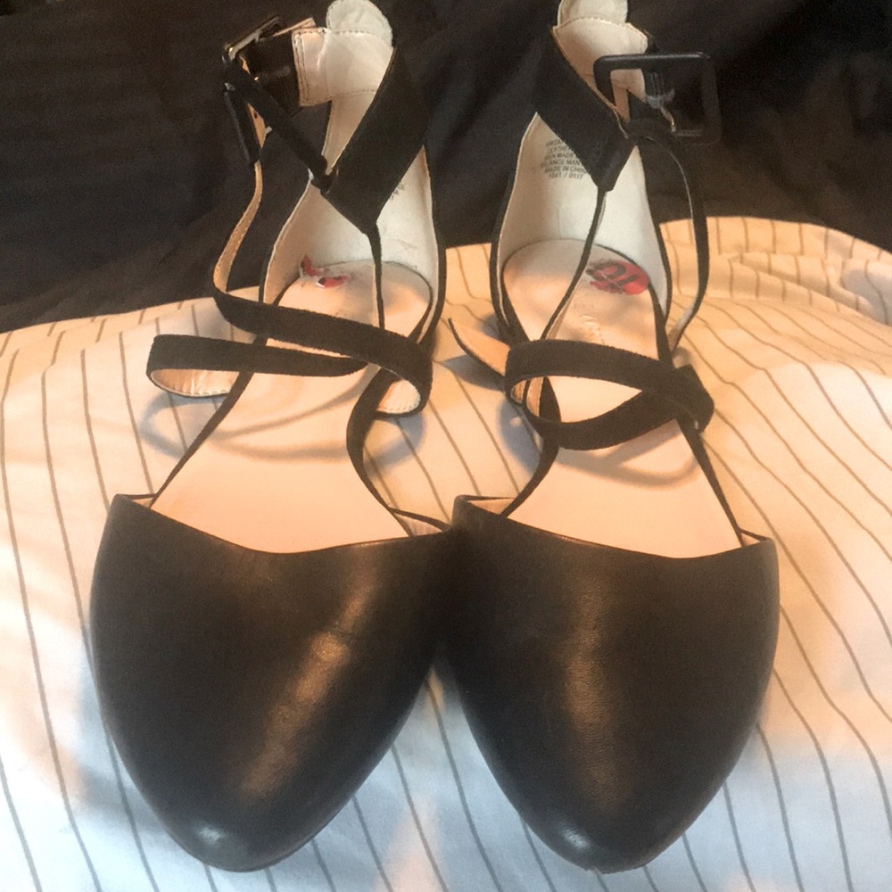 Nine West, leather, cross strap flat